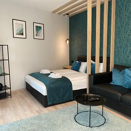Nekem Fuered Apartmán *