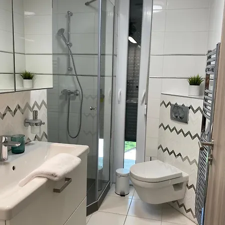 Nekem Fuered Apartmán *